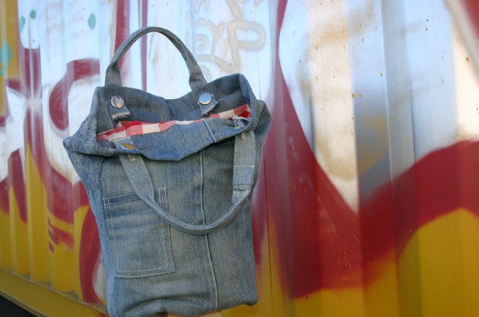 diy denim round bag with removable handles