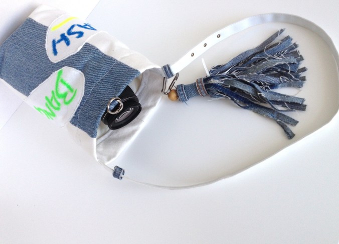 diy camera bag out of 90´s print fabric and denim tassel
