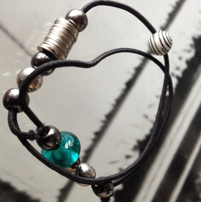 diy bracelet with leather cord and second hand jewellery