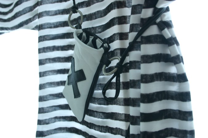 diy striped batwing sleeve blouse with leather pouche X