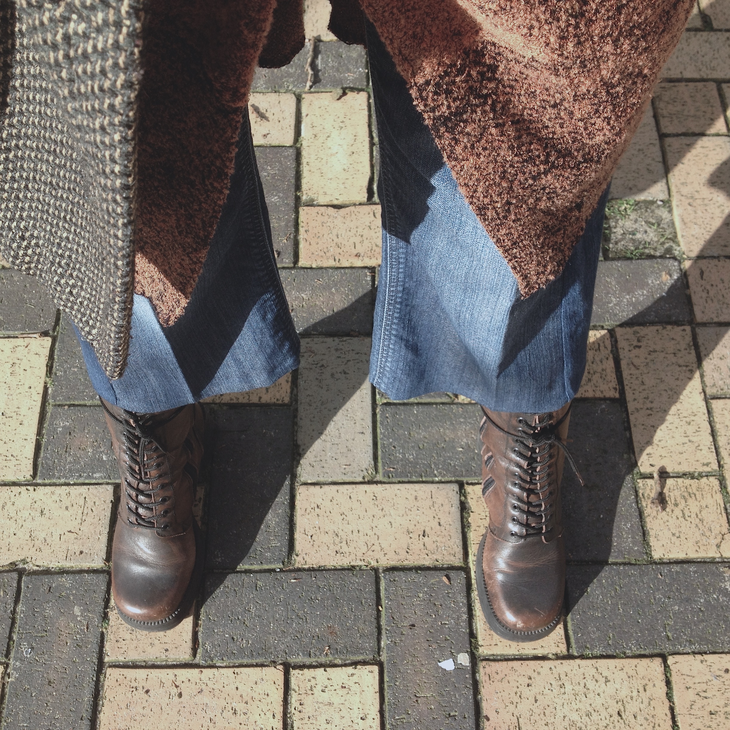 wearing my culottes with vintage boots