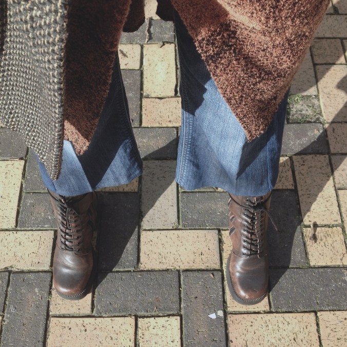 wearing my culottes with vintage boots