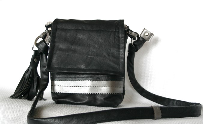 diy-black-and-silver-leather-bag-with-matching-tassel