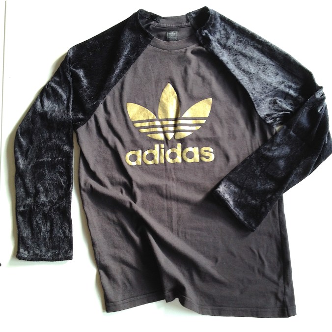 Susanoo72 remodelled Adidas t-shirt with velour raglan sleeves